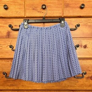 Banana Republic Pleated Skirt Size XS Petite
